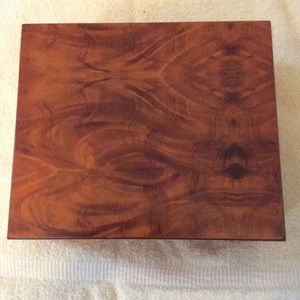 Light Wood Cigar Humidor holds 50